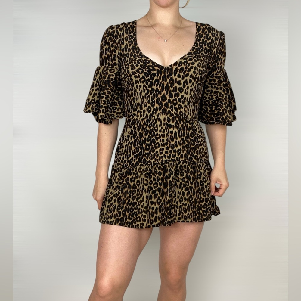 FAITHFUL THE BRAND Freda V Neck Mini‎ Dress Tiered Skirt Puffed Sleeves Leopard